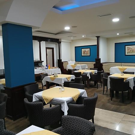 Hotel Viv Требинє Екстер'єр фото