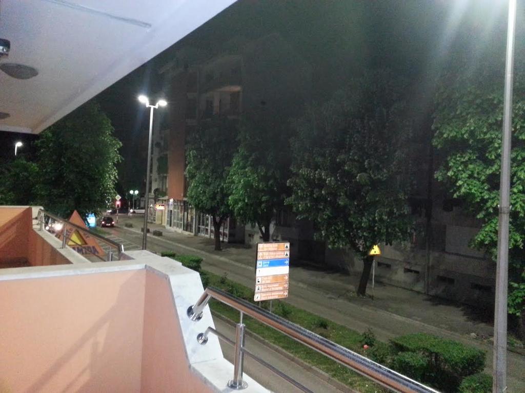 Hotel Viv Требинє Екстер'єр фото